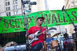 Tom Morello of Rage against the Machine played in support of the protesters on Sunday  AFP File / Andrew Burton