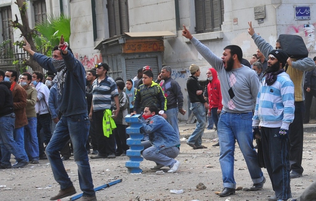 Protesters face off security forces on Mohamed Mahmoud Street Hassan Ibrahim