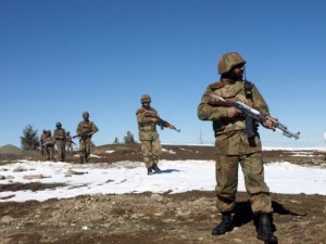 Pakistani soldiers patrol the mountains in North Waziristan on 8 March 2011. (AFP/File)