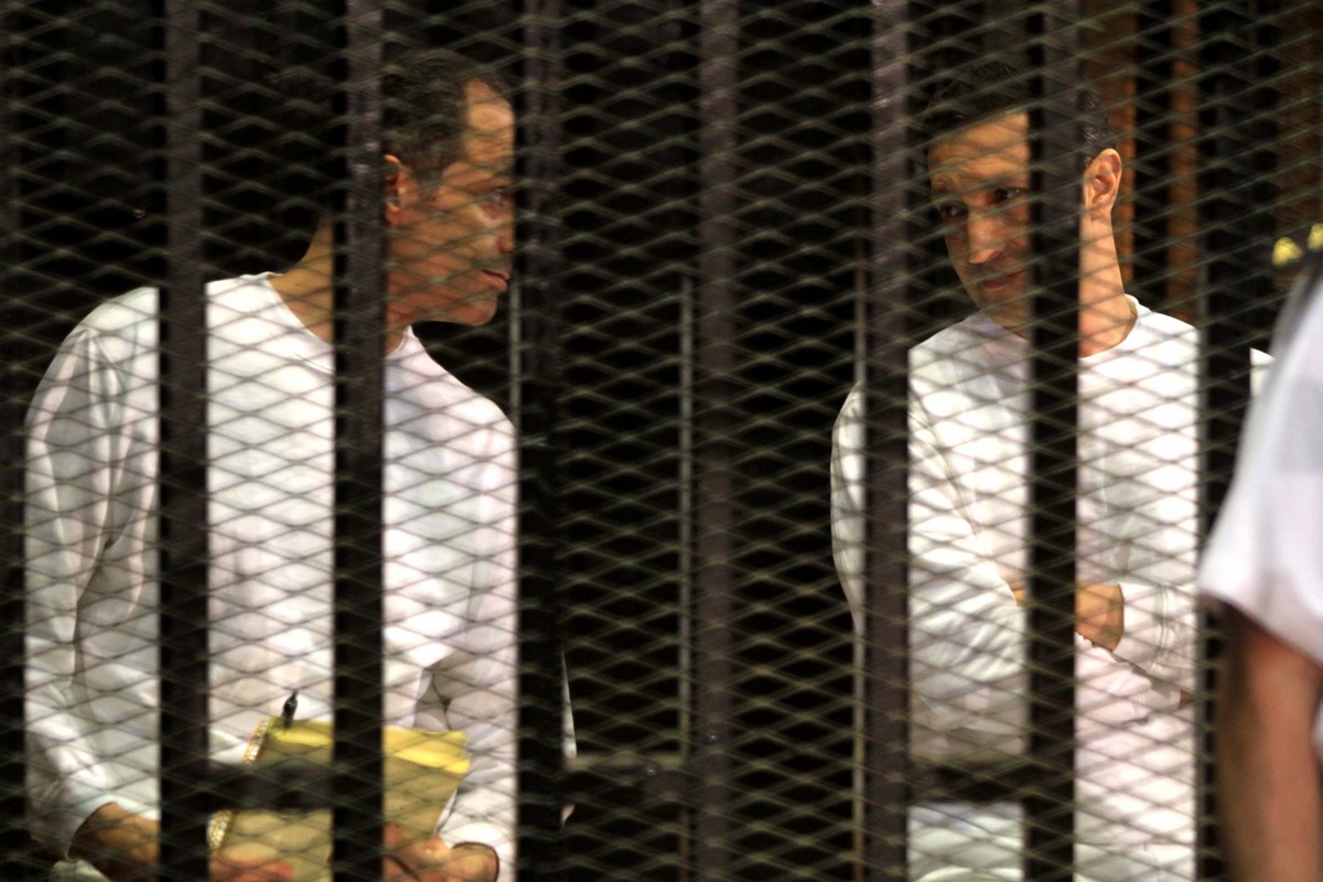Court postpones Mubarak sons’ trial in ‘stock market manipulation’ to 14 October - Daily News Egypt